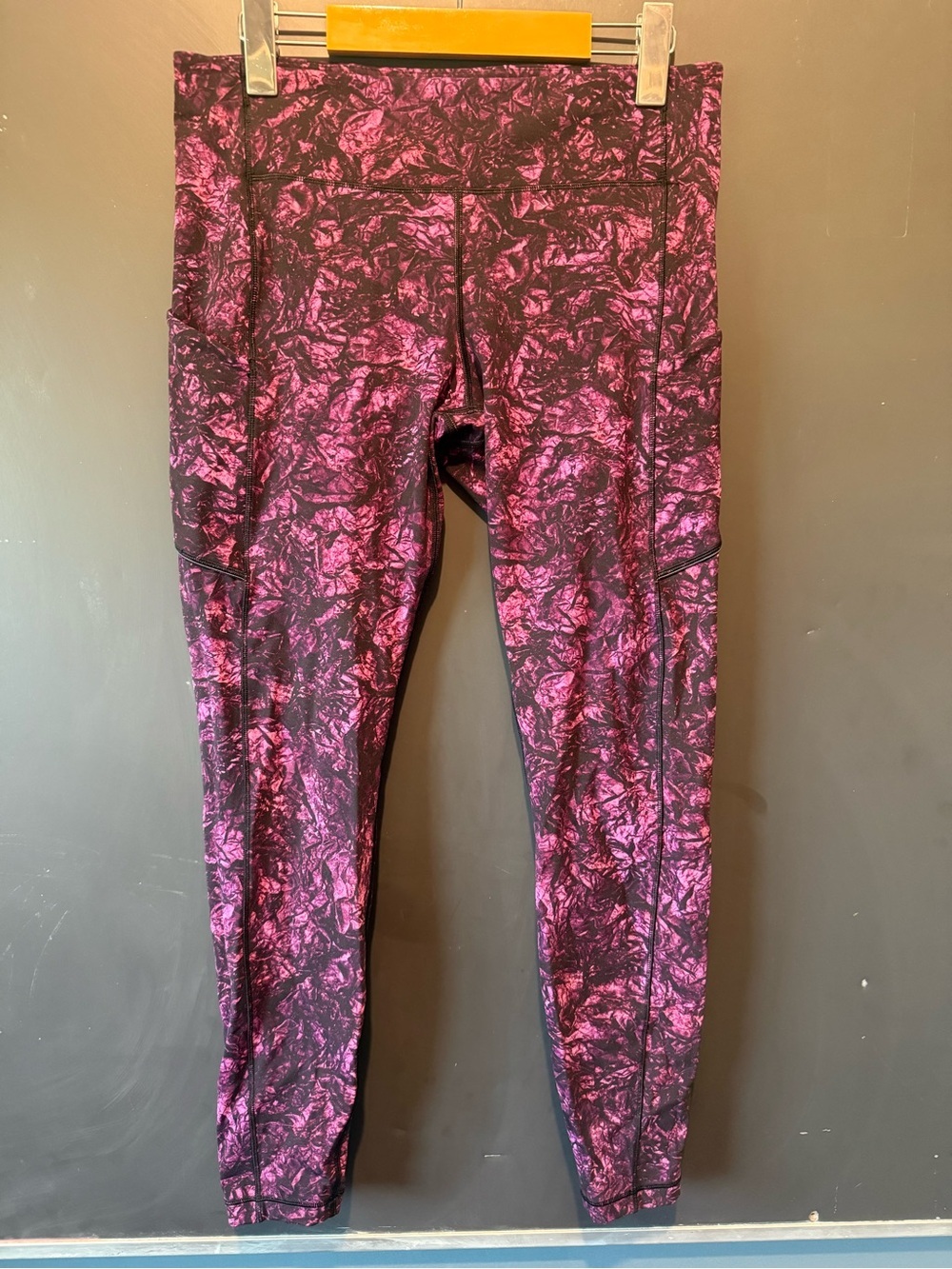 Lululemon Speed Up Tight 28" *Full-On Luxtreme